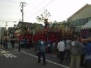 三島町の仮宮で山車が勢ぞろいしたところを撮影